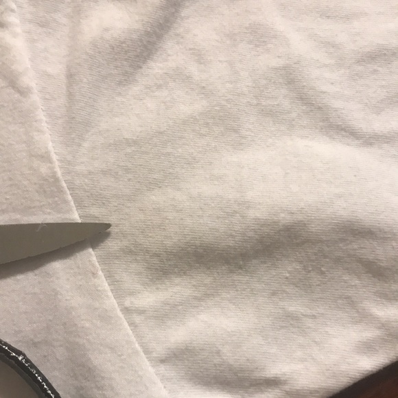 Women’s Heart Tee - Picture 5 of 6